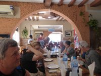 Turecká restaurace  A jelikož se proti původnímu ozmá,emí, že bude servírovaný oběd opět chystal hromadný způsob dodání stravy a "urvi co můžeš" restauraci opustila před jídlem asi 1/3 účastníků.