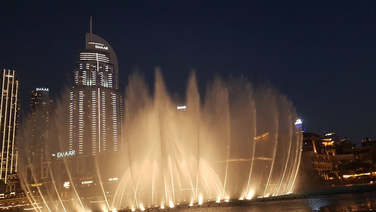 Vodotrysk u Burj Chalífa